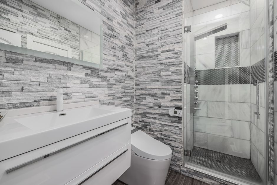 After — Chicago Lincoln Park Walk-In Shower — Walk-in Shower Installation — Chicago, IL bathroom remodel